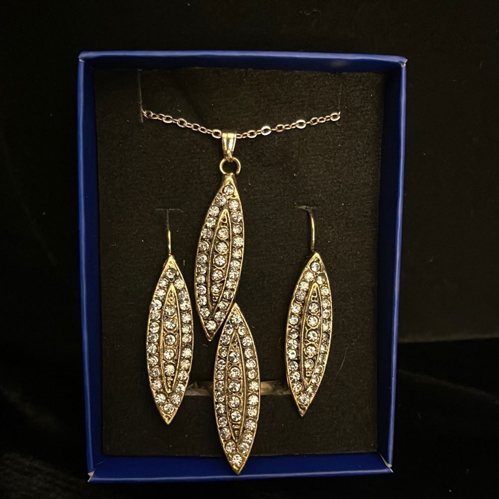 Zirconia Jewelry Set